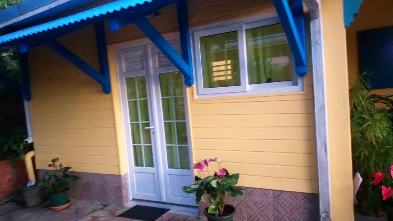 La Cabane De Josephine Le Lamentin Exterior photo